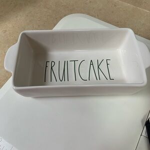 Rae Dunn Fruitcake Baking Dish